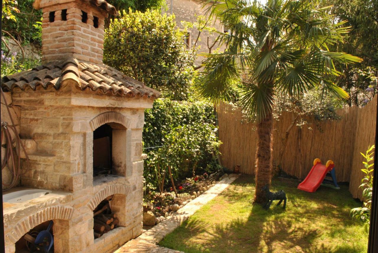 Apartamento Old Town Uspon Pula Exterior foto